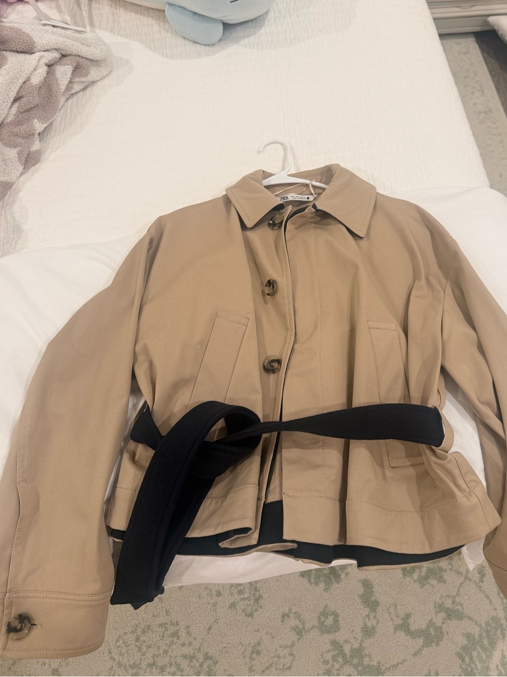 Zara Beige Cropped Trench with Black Belt
